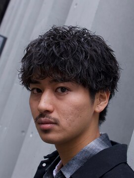フィフス 渋谷(fifth) 今流行りの無造作刈り上げないツイストスパイラルショートパーマ