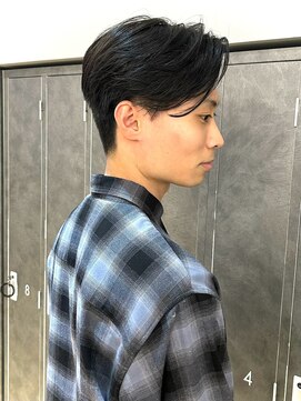 ジアン バイ ミルボン NU茶屋町+(GIEN by milbon) 刈り上げセンターパート/毛流れスタイル/ニュアンスパーマ