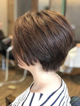 トロンコ(TORONCO) ショートレイヤーボブ