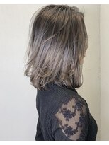 アミヘアーサプライ(AMI Hair Supply)&nbsp;ハイグレージュグラデーション/切りっぱなしボブ/ケアブリーチ