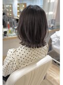 外はねボブ ボブルフ アッシュベージュ くびれヘア