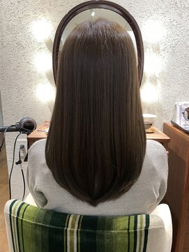 エルサフィロ キタハマ(el zafiro kitahama) 20×30×40代×ナチュラル×髪質改善×ロング×艶感