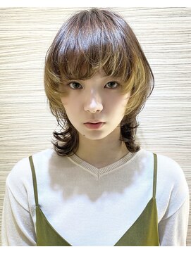 ファチュール(fAture.) マッシュウルフヘア　顔周りが可愛い　モードヘア　20代30代40代