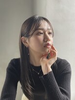 メイカ(MEIKA)&nbsp;抜け感ロング の 淡色グレージュ