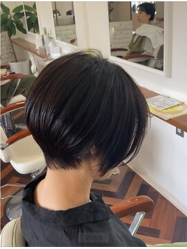 ヘアーアンドメイクアップモパ ショートボブ