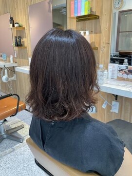 コク(koku) ミディアムヘアー×パーマスタイル