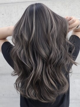 アポロ 横浜駅店(apollo) 細めクッキリハイライト/グレージュ/バレイヤージュ/レイヤー