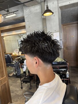 ワンワンオー バーバーショップ コンチネンタル(@110 BARBER SHOP continental) テーパーフェード