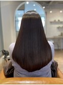 ナチュラル丸みロングヘア