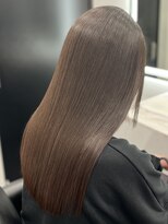 ピリオド 赤坂(Period.)&nbsp;ロングヘアー上品ブラウンカラー上級髪質改善　赤坂見附