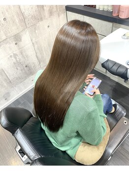 アマト(amat.)の写真/くせ毛撃退！！髪質に合った縮毛矯正で髪質変えませんか？