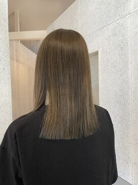 コモドルポ(comodo rupo) ヘーゼルベージュ