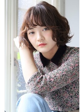 クラン(clan) 斜めバングふわくしゅカールショート