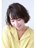 大人の上品カジュアルショートボブ