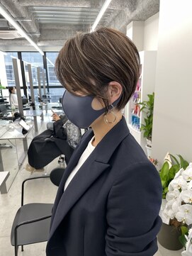 ジルブラン 錦糸町(JIL BLAN) 乾かすだけでキマる!丸みショート×脱白髪染めハイライト!!