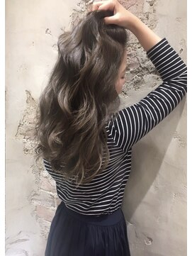 シルクレイ 吉祥寺店(Silk-lei) ＃ハイライトグラデーションカラー＃アッシュグレージュ＃吉祥寺