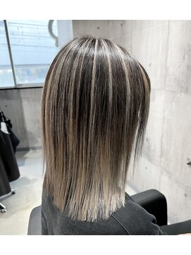 アンダーバーホワイト 京橋店(_WHITE) コントラスト逆バレイヤージュ