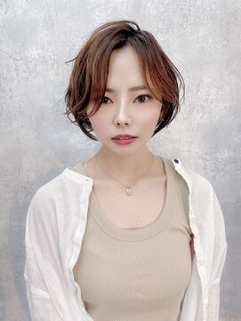 ダブル(DOUBLE) パーマ風ショートボブ