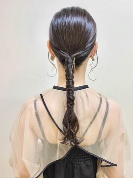 ディア(.eer) 編みおろし // タイト × コイル × ローポニー