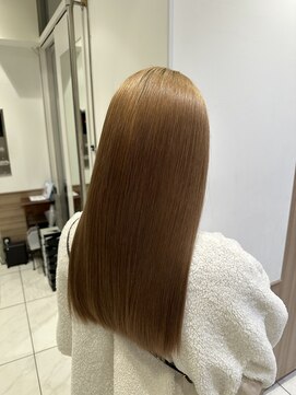 アッシュ 都立大学店(Ash) 【東京/縮毛矯正/ブリーチ縮毛矯正/髪質改善/トリートメント】