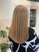 シダ(sida)&nbsp;黒染めからも綺麗なベージュカラー