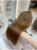 ワンカラーで叶えるベージュで艶髪ストレートに♪博多美容室