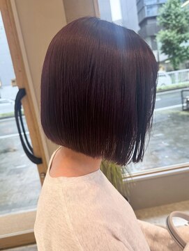 バイエイト(X８) 大人チェリーブラウン×切りっぱなしボブ