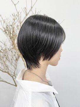 フリー(Free.) ショートレイヤー、ウルフボブ、レイヤーショート