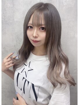 ボヤージュニケ(Voyage Nike) グレージュ×シールエクステ