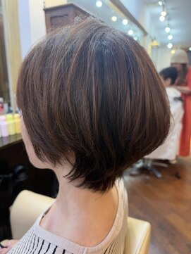 シャンプーボーイアネックス(SHAMPOO BOY Annex) 大人可愛いショートボブby ERINA