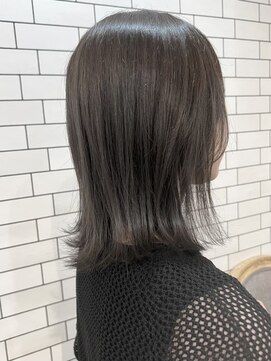 オーストヘアジジ(Aust hair Gigi) コントラストで作るグレージュカラー