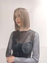 リノ(RLINO)&nbsp;【名古屋/栄】ボブカット/ブリーチ/グレージュ