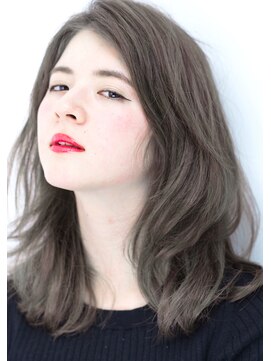 ヘアサロンガリカアオヤマ(hair salon Gallica aoyama) ☆ グレージュ ＆ 毛束感 ☆ひし形シルエット くせ毛風midi♪