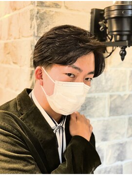 ミリオンバックス 上野(Million Bucks) ビジカジ ツーブロック 無造作ショート<理容室>[メンズ/上野]