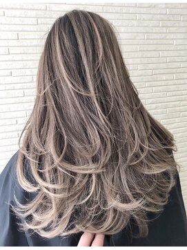 ラフ 難波店(LAFF) #黒髪#ボブルフ#ネビージュ#小顔#ワンレン