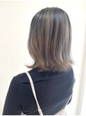 伸びても気にならないシャドールーツカラー