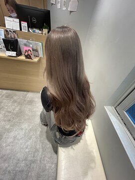 アヴァンス 京橋店(AVANCE) ベージュ多めのグレージュヘア