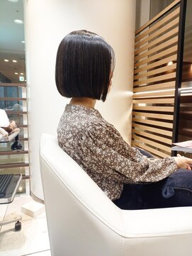 エムコーゾーヘアー(M KOZO hair) 【YAMATO】東京/丸の内/大人ショート/大人ボブ/耳かけ