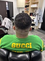 ベリーショートフェード簡単ヘアセットアイロンパーマナチュラル