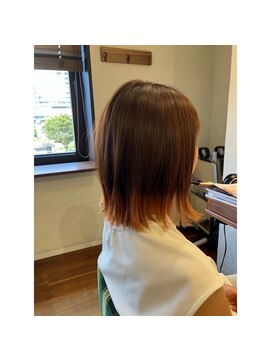 エルサフィロ キタハマ(el zafiro kitahama) 20×30×40代×外ハネボブ×毛先カラー×グローライズカラー