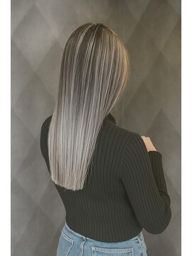 レオクマ 長野(REOKUMA) シャドールーツ/ウルフカット/くびれヘア／バレイヤージュ