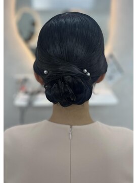 エス(Ess) 《川戸美尋》ヘアセット/タイトシニヨン/大宮