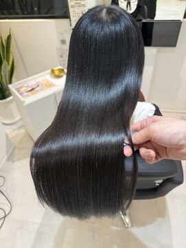 エミュスト(Emuest) 髪質改善ストレート