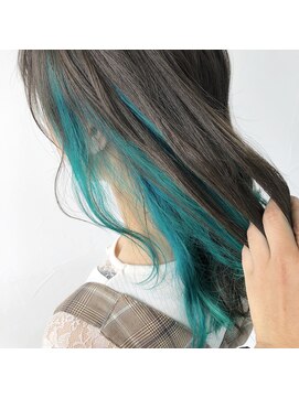 テクライズ 豊橋店(TECHRISE) ターコイズ×エメラルド×インナーカラー