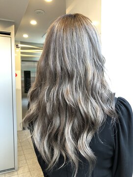 ルイス(L'wis) プラチナミストグレージュ