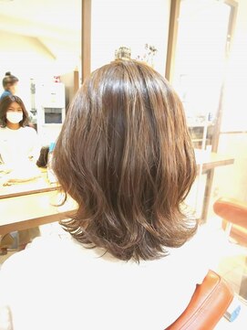 ネオリーブチノ 登戸店(Neolive cino) デザインカラー ハイライト シナモンベージュ