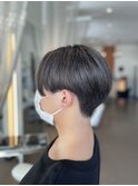 センターパート×刈り上げ