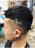 20代30代メンズ刈り上げフェードスタイルかき上げ短髪ワイルド