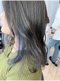オリーブグレージュ×イヤリングカラー