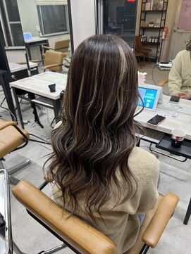 アジールヘア 東上野店(agir hair) 寒色系グレージュコントラストハイライト【上野】